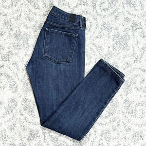 VINCE Dark Denim Wash Skinny Jeans in Dark Vintage Wash DV138-2098 Size 27‎